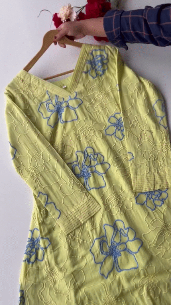 Women’s Green & Blue Printed Kurti with Palazzos – Refreshingly Elegant