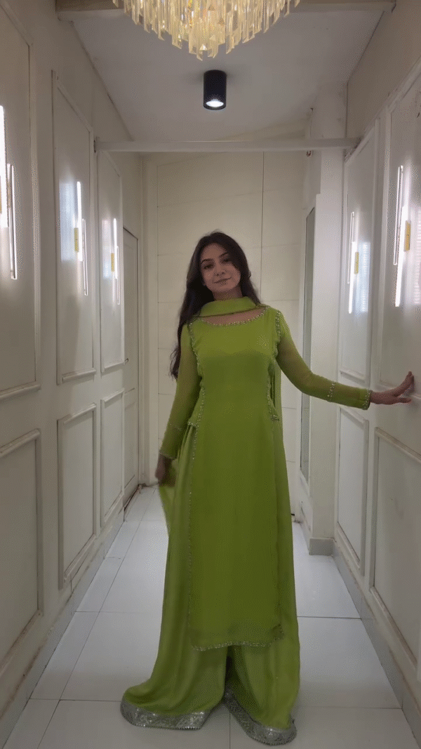 Elegant Kurta with Bottom and Dupatta Set – Timeless Ethnic Charm