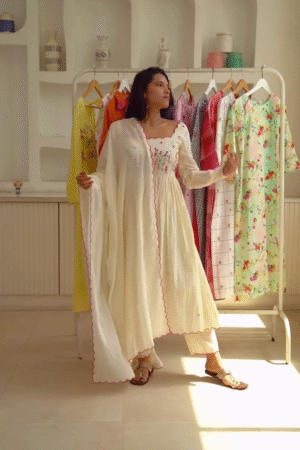 Floral Embroidered Thread Work Panelled Anarkali Kurta with Trousers & Dupatta – Graceful Ethnic Wear for Women