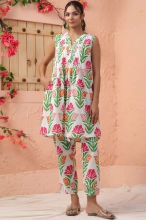 Printed Kurta Set Of Women