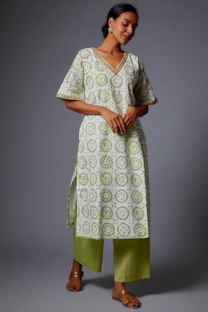 Printed Kurta Set Of Women