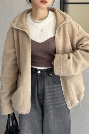 Layered Streetwear Look with Cozy Beige Fleece Jacket